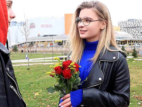 Watch Bespectacled Blonde Seduced By A Bouquet Of Flowers And Agreed To Sex video
